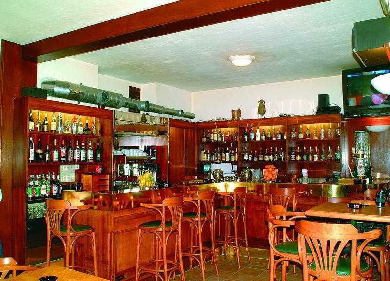Hôtel Restaurant Atrachjata Adonis Aléria Restaurant photo